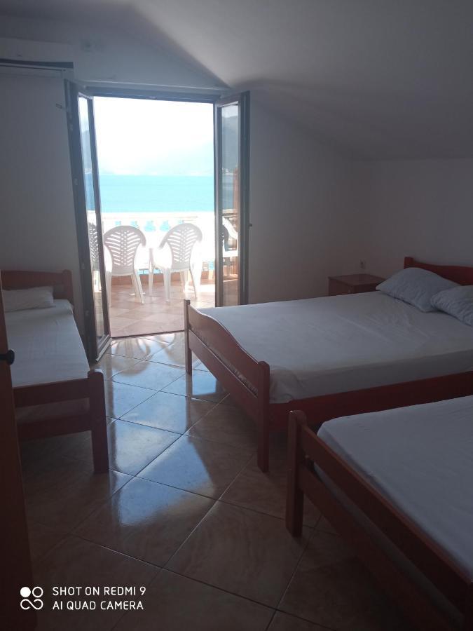 Apartments Petrovic Tivat Luaran gambar