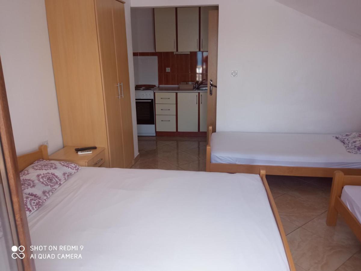 Apartments Petrovic Tivat Luaran gambar
