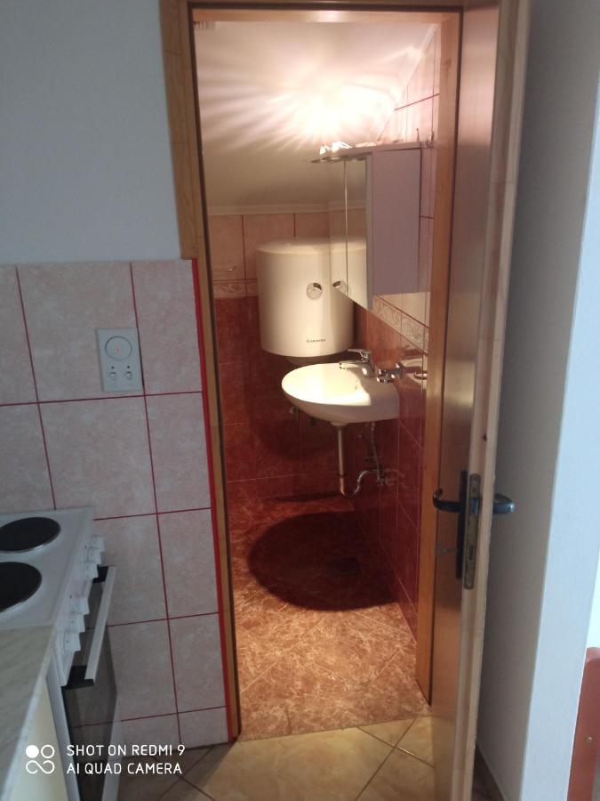 Apartments Petrovic Tivat Luaran gambar