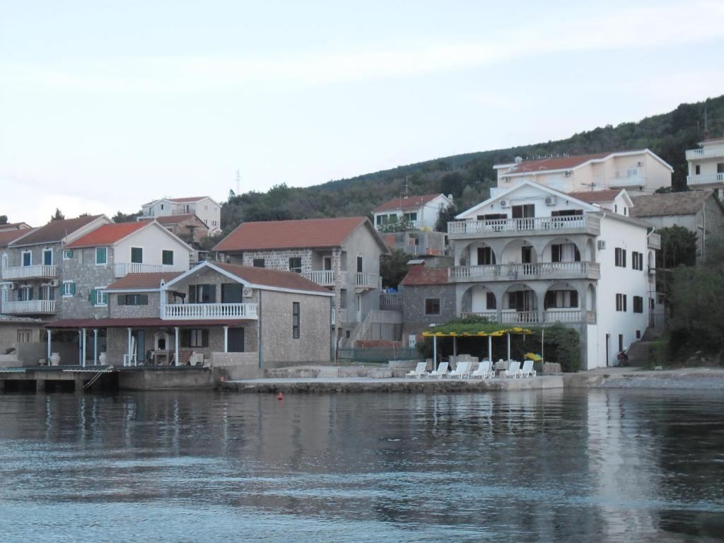 Apartments Petrovic Tivat Luaran gambar